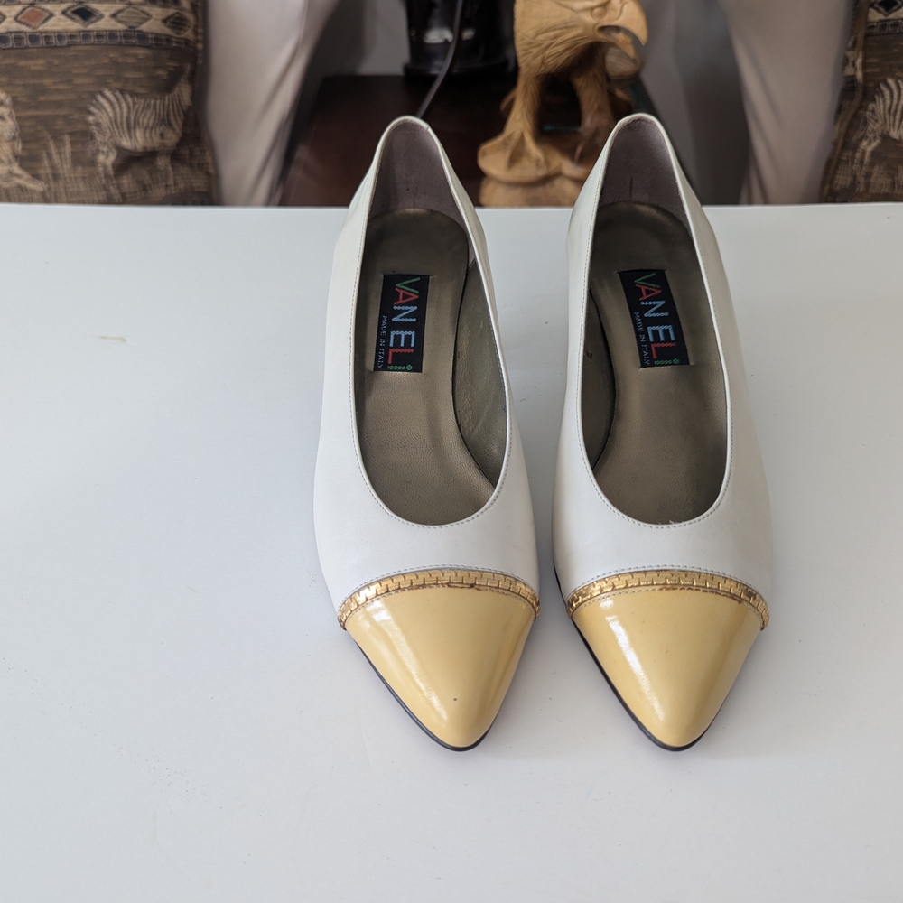 Vintage Vaneli Women's White and Yellow Pumps